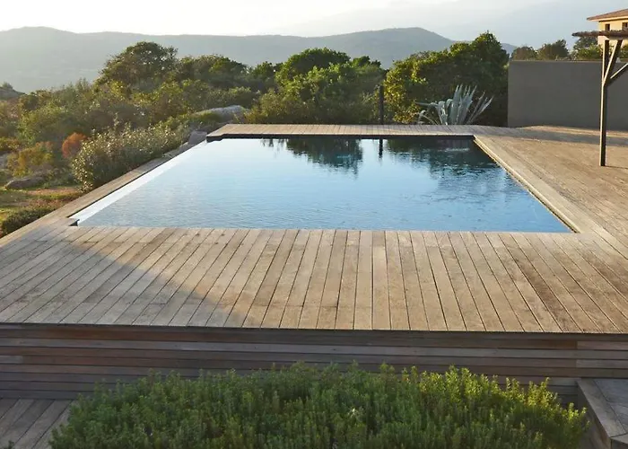 Bianca Casa Aparthotel 4*