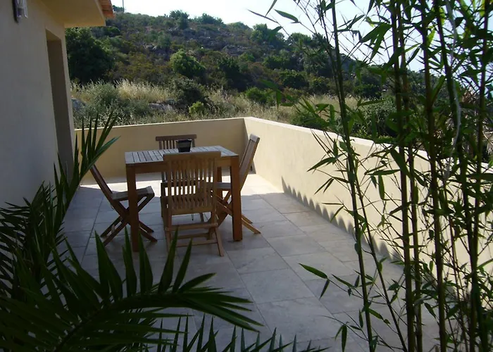 Ξενοδοχείο με διαμερίσματα Bianca Casa 4*